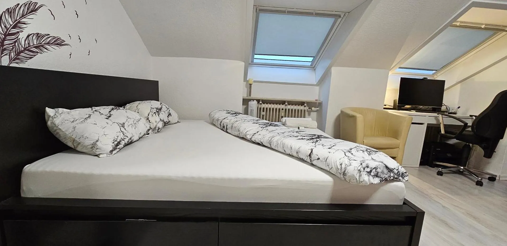 Apartment 10 Min Away From Induna Signal Park contacts